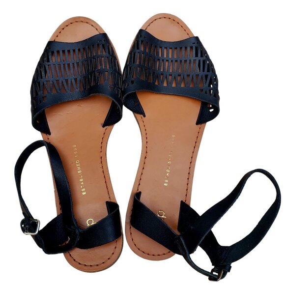 GAP black leather ankle strap flat sandals - size 7 - Picture 1 of 6